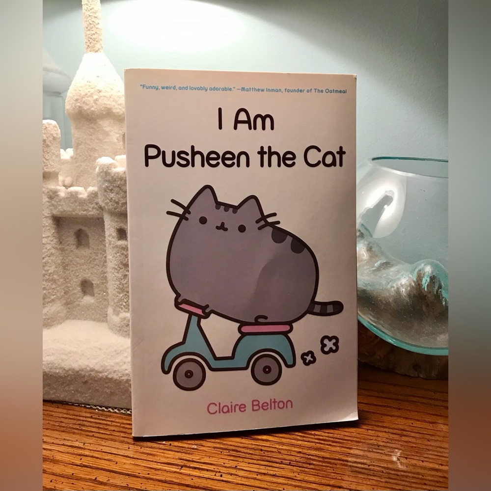 2/$10 Claire Bolton I Am Pusheen Cat Fun Reading Coffee Table Young Adult Book